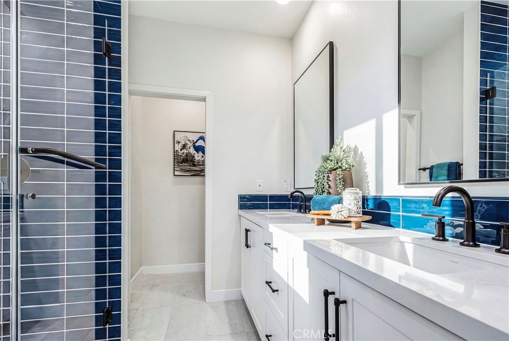 12720 Azure Way, Unit 27 Hawthorne, CA 90250 - Photo 10 of 13