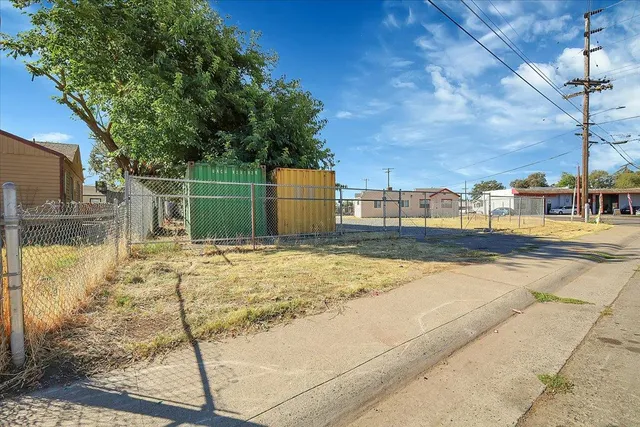a backyard of a house