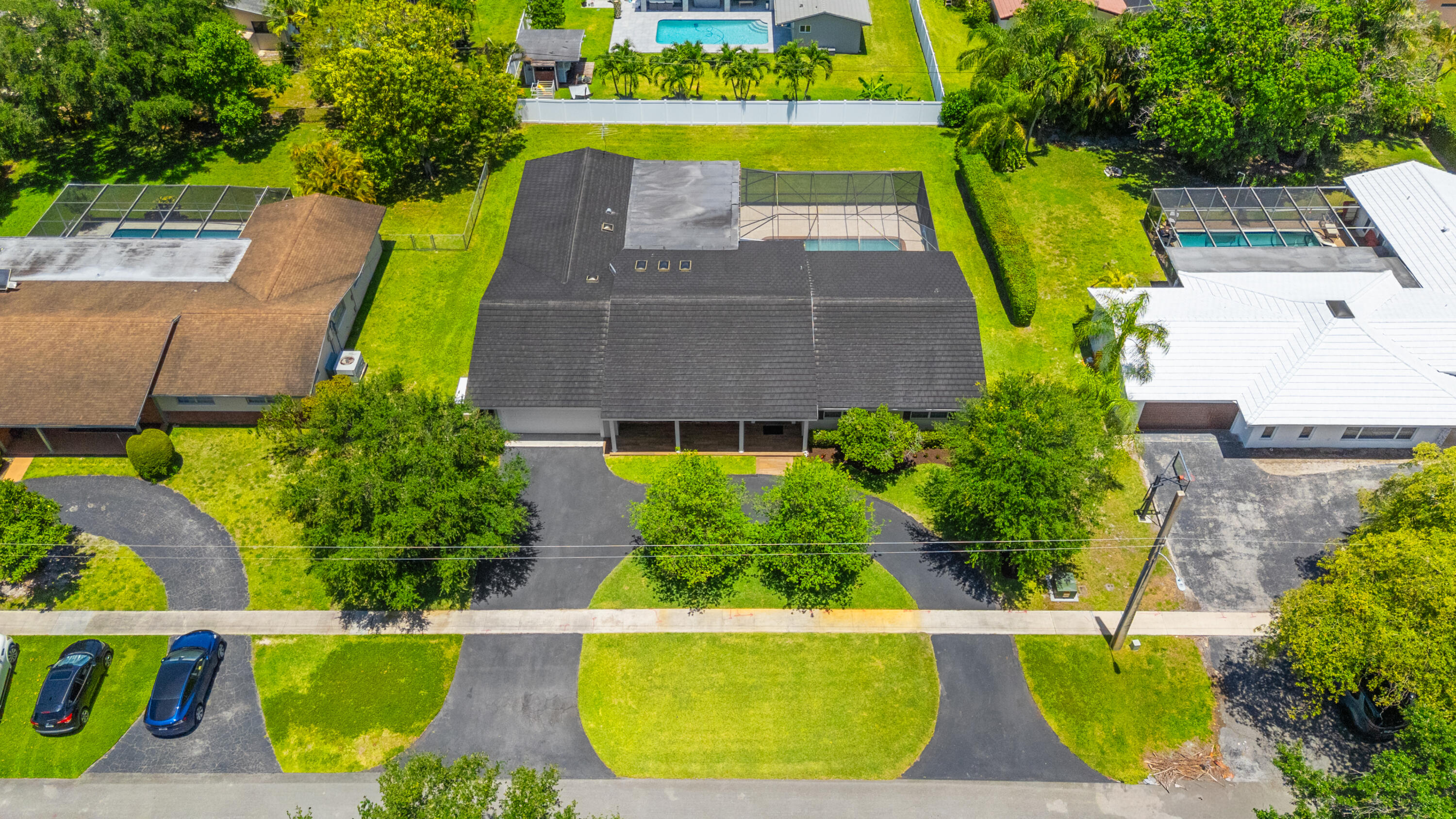 7501 Plantation Road Plantation, FL 33317 - Photo 47 of 57 an aerial view of a house with swimming pool