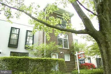 1606 Wainwright Drive Reston, VA 20190 - Photo 1 of 15 Exterior (Main)