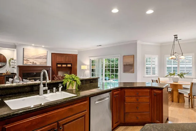 $1,795,000 | 5 Latham Lane, Sacramento, CA 95864