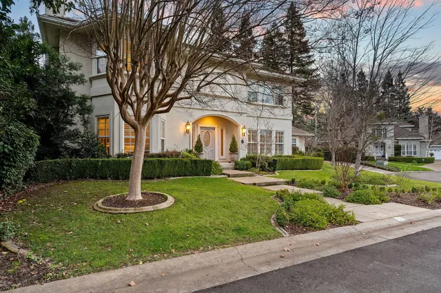 $1,795,000 | 5 Latham Lane, Sacramento, CA 95864