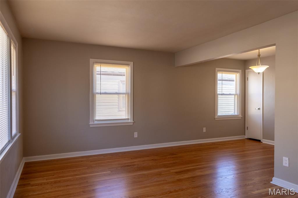 8570 North Avenue St. John, MO 63114 - Photo 4 of 46