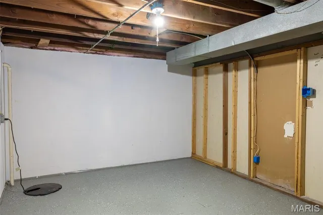 $179,000 | 8570 North Avenue, St. John, MO 63114