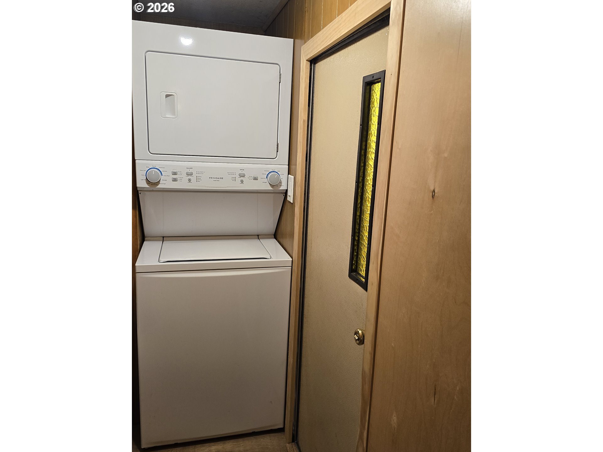 501 Division Avenue, Unit 28 Eugene, OR 97404 - Photo 17 of 17 a utility room with dryer and washer