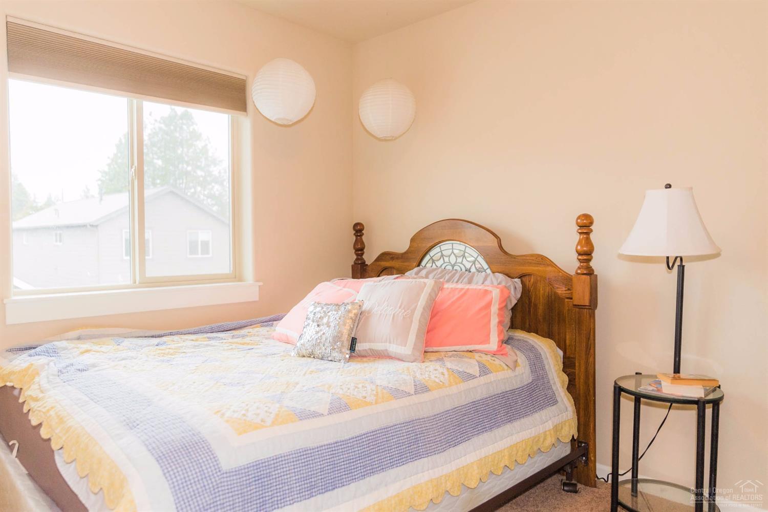 20240 Badger Road Bend, OR 97702 - Photo 18 of 25 Additional Photo