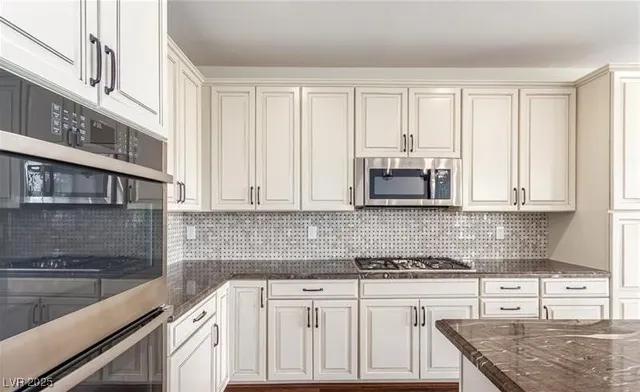 $2,750 | 12556 Skylight View Street, Las Vegas, NV 89138