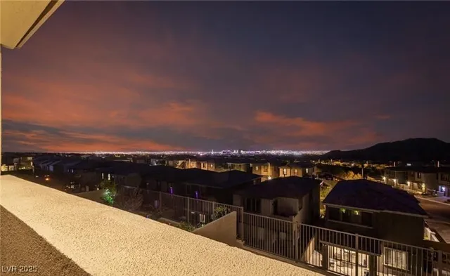 $2,750 | 12556 Skylight View Street, Las Vegas, NV 89138
