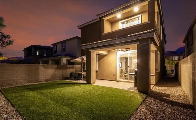 $2,750 | 12556 Skylight View Street, Las Vegas, NV 89138