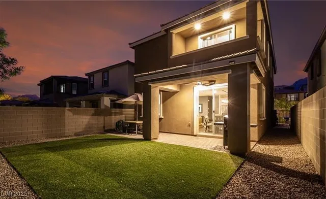 $2,750 | 12556 Skylight View Street, Las Vegas, NV 89138