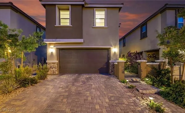 $2,750 | 12556 Skylight View Street, Las Vegas, NV 89138