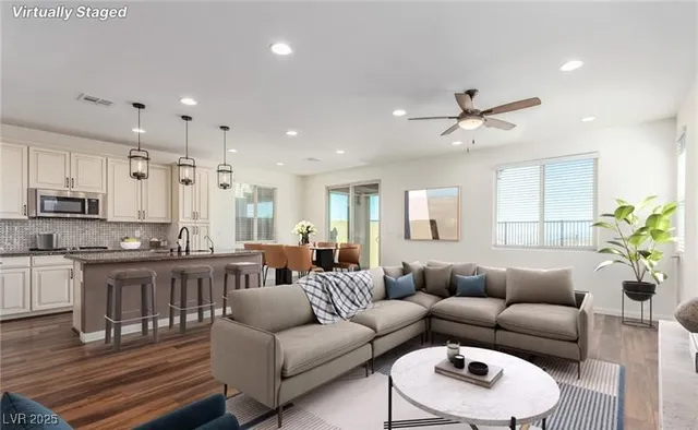 $2,750 | 12556 Skylight View Street, Las Vegas, NV 89138