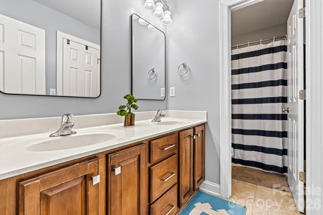 $750,000 | 2576 Shanklin Lane South, Denver, NC 28037