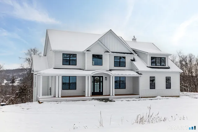 $1,375,000 | 195 Willow Creek Estates Drive, Southbury, CT 06488