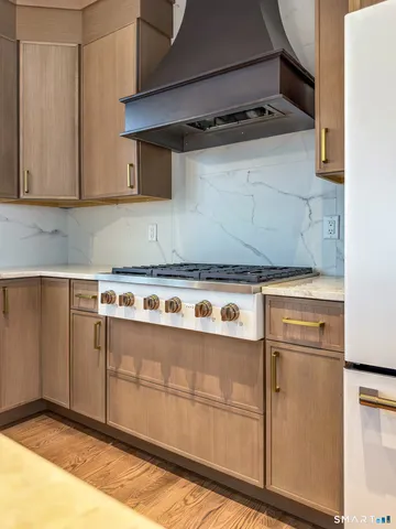 $1,375,000 | 195 Willow Creek Estates Drive, Southbury, CT 06488