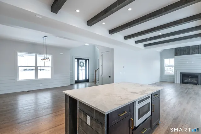 $1,375,000 | 195 Willow Creek Estates Drive, Southbury, CT 06488