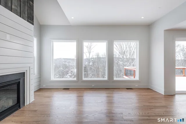 $1,375,000 | 195 Willow Creek Estates Drive, Southbury, CT 06488