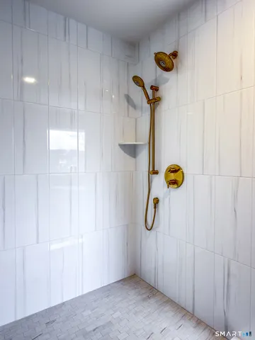 $1,375,000 | 195 Willow Creek Estates Drive, Southbury, CT 06488