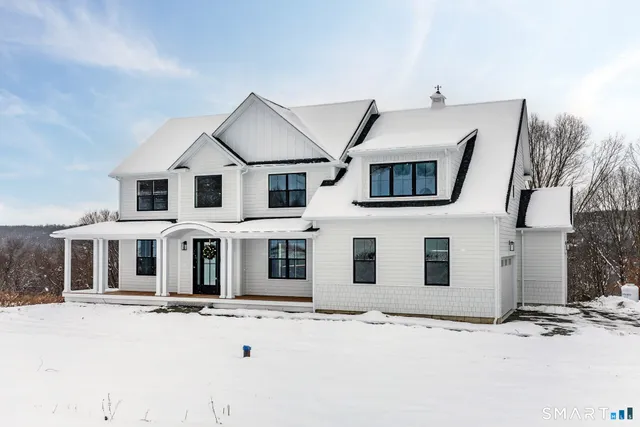 $1,375,000 | 195 Willow Creek Estates Drive, Southbury, CT 06488