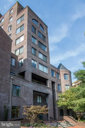 $4,000 | 3 Washington Circle Northwest, Unit 803, Washington, DC 20037