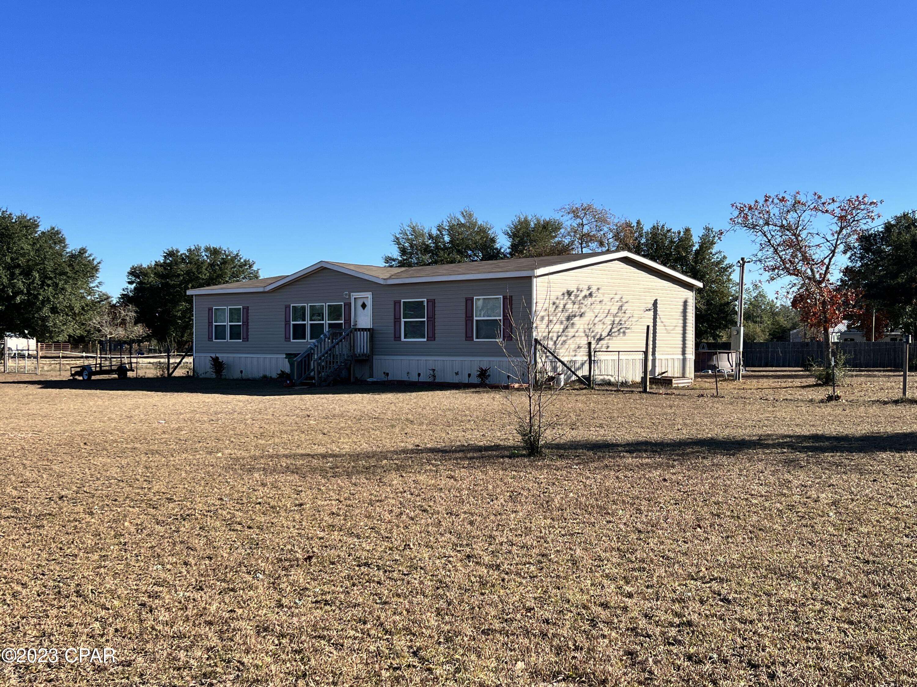 2563 Rosa Lane Alford, FL 32420 - Photo 1 of 29 Gallery Image 1