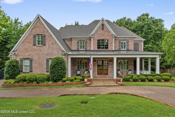 $799,000 | 13833 Valley Oaks Drive, Olive Branch, MS 38654