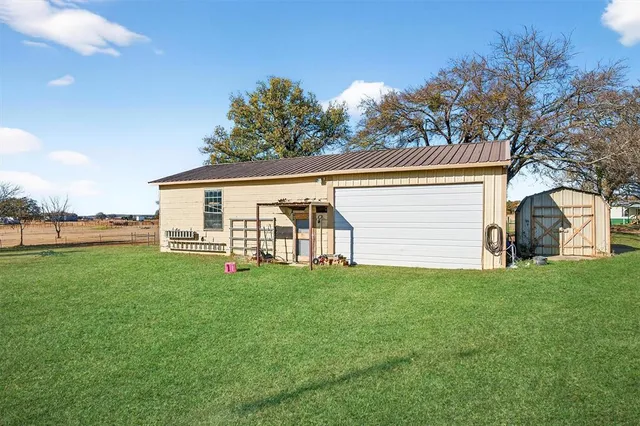a view of a walk in closet