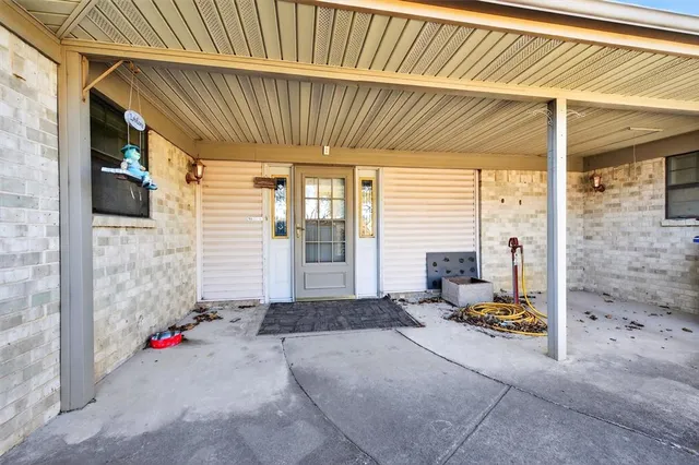 a view of livingroom with patio