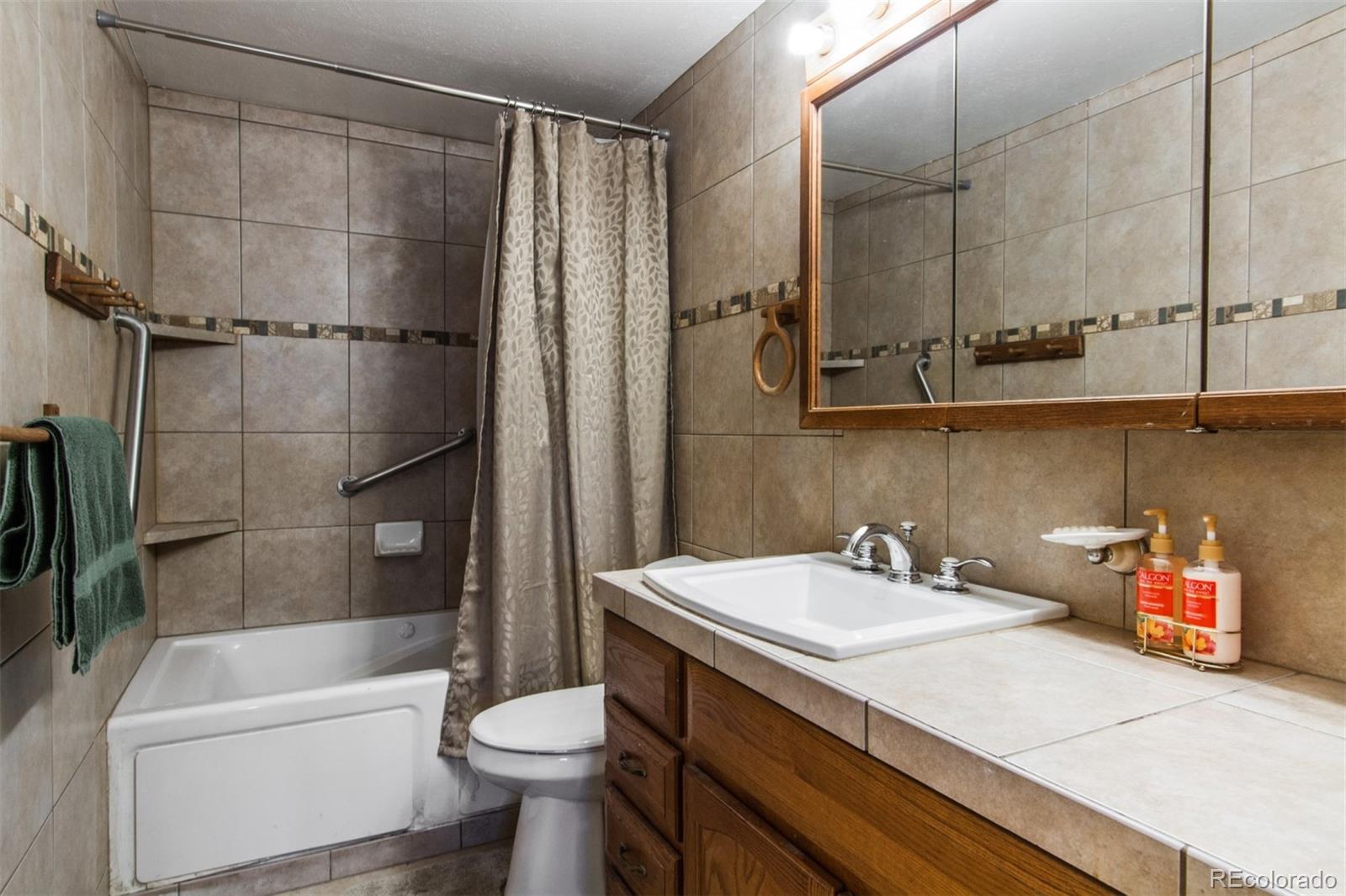 9062 Baseline Road Lafayette, CO 80026 - Photo 9 of 26 Gallery Image 9