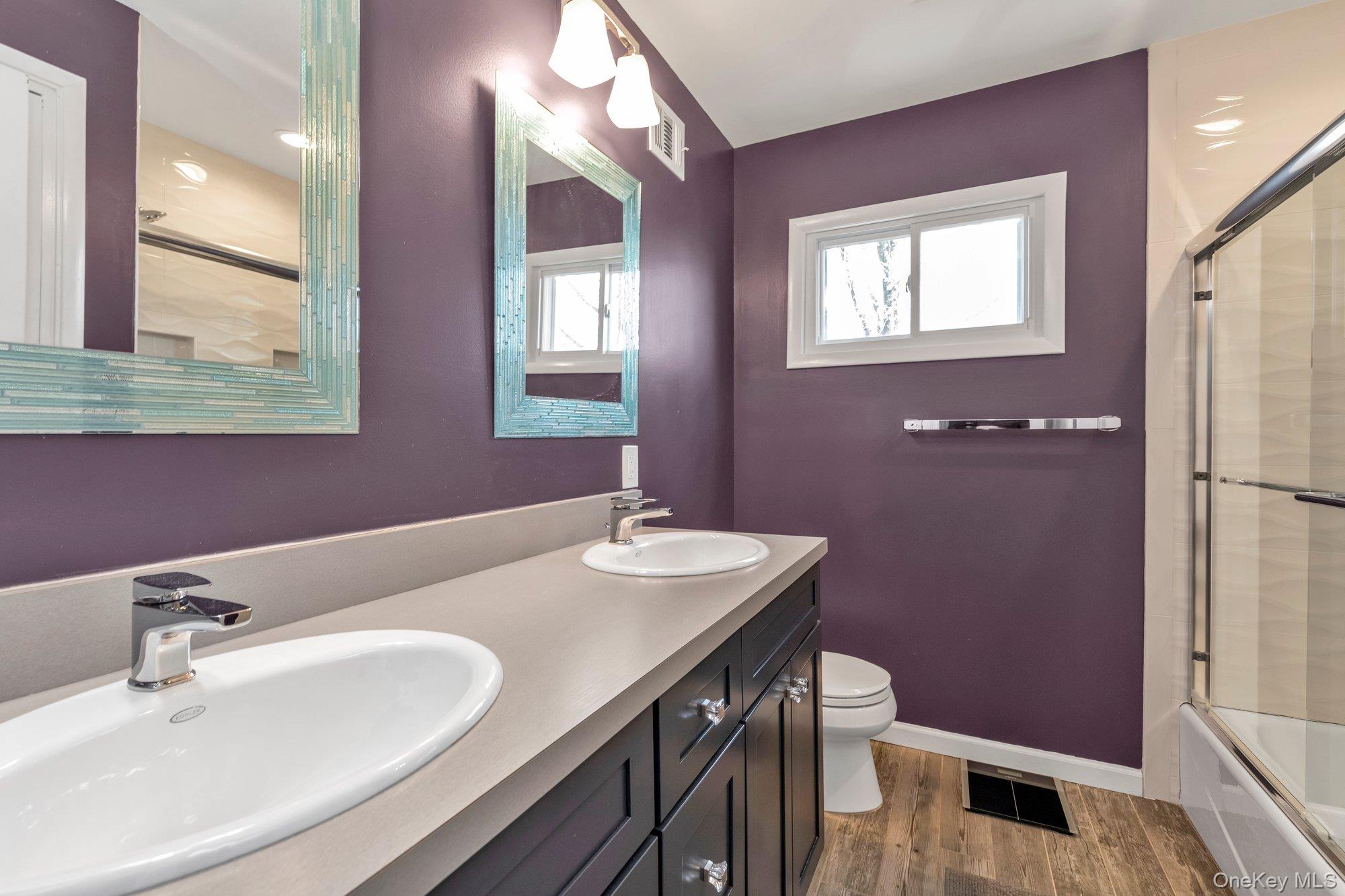 2038 Ripley Lane Merrick, NY 11566 - Photo 12 of 22 Full Bathroom