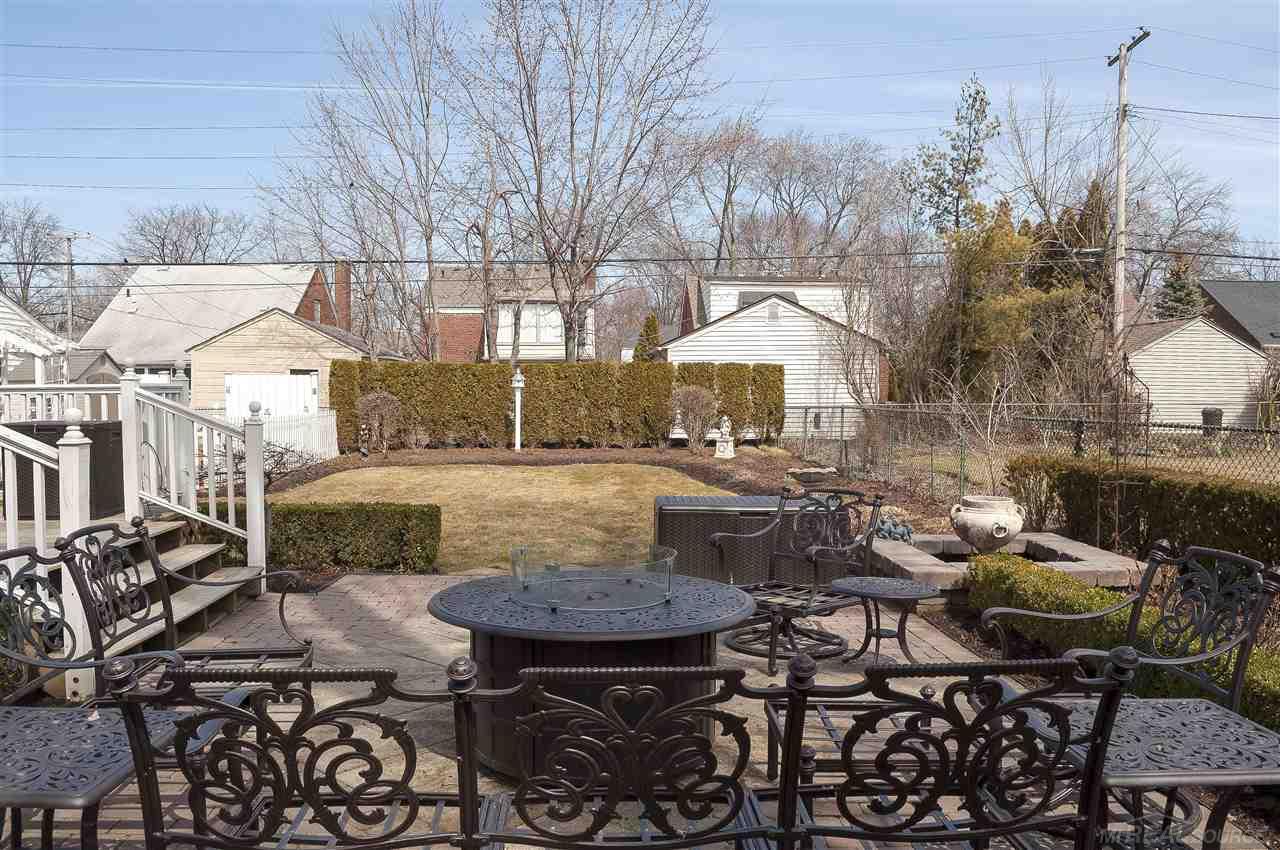 1652 Hawthorne Road Grosse Pointe Woods, MI 48236 - Photo 51 of 55