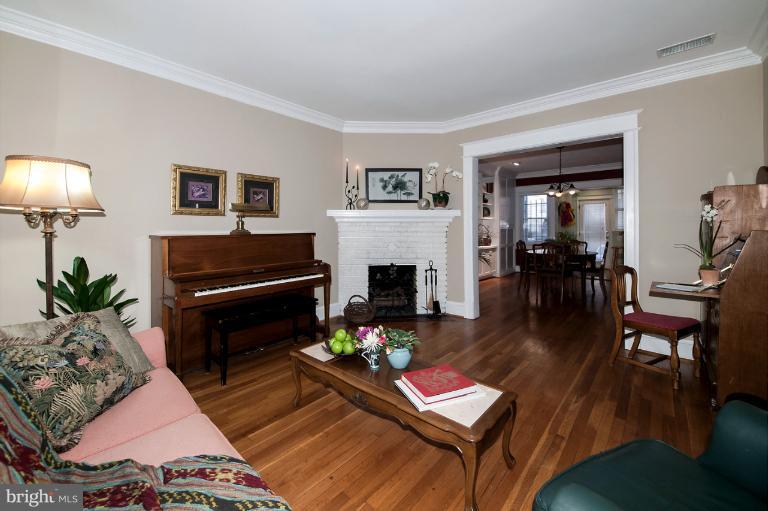 1516 Spring Place Northwest Washington, DC 20010 - Photo 22 of 25 Piano-Sized!