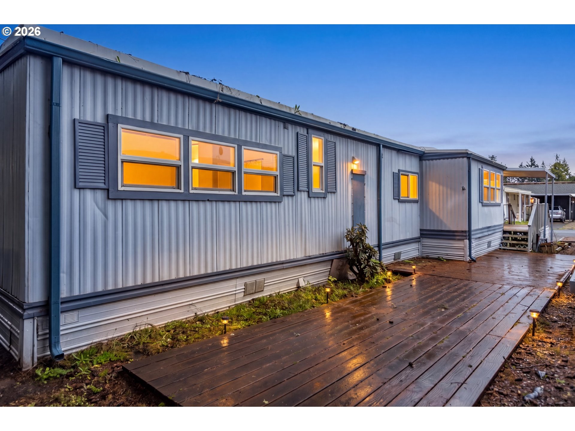 205 South 54th Street, Unit 76 Springfield, OR 97478 - Photo 26 of 41 Deck