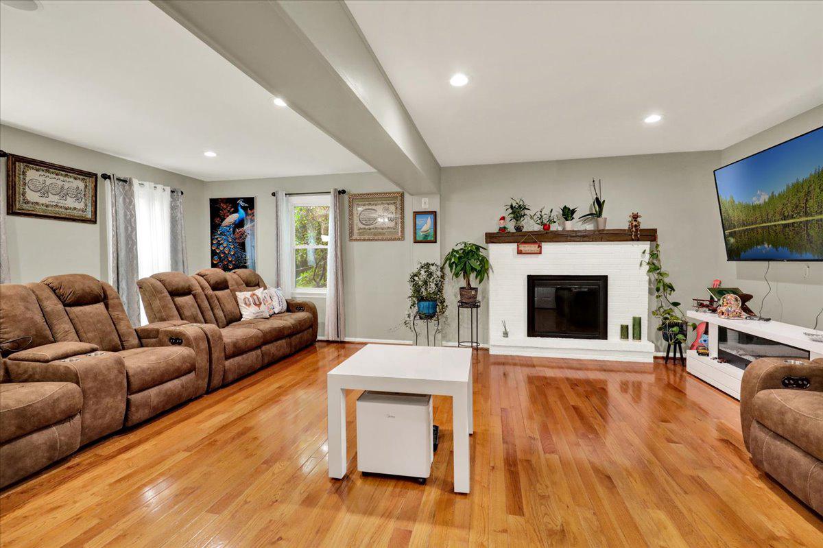 40 Hunters Run Road Honey Brook, PA 19344 - Photo 8 of 47 Layout can be two sitting areas or one large space
