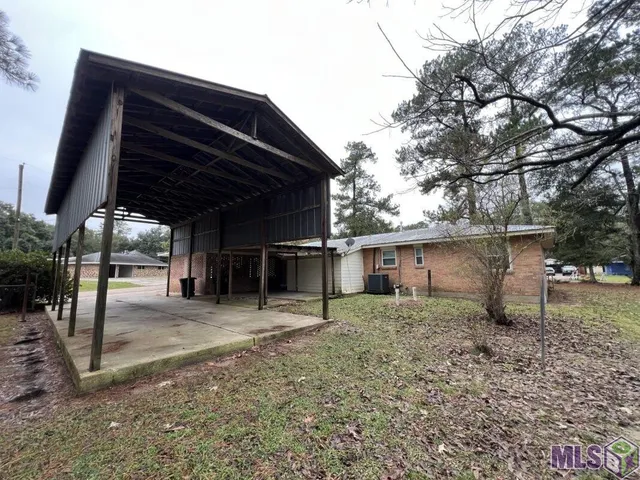 $1,800 | 4922 Sunnybrook Drive, Baton Rouge, LA 70814