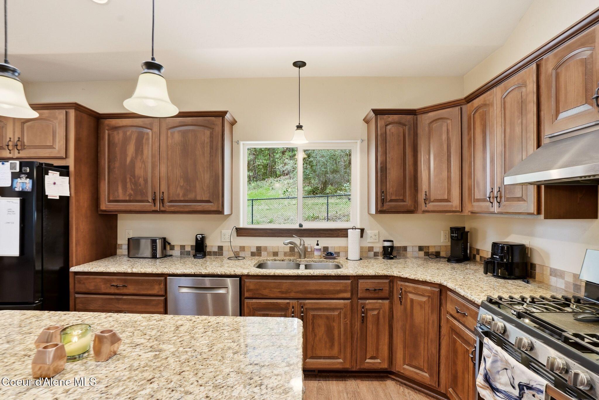 8964 Hauser Lake Road Hauser, ID 83854 - Photo 20 of 89 18_Inside-Media-Hauser-17
