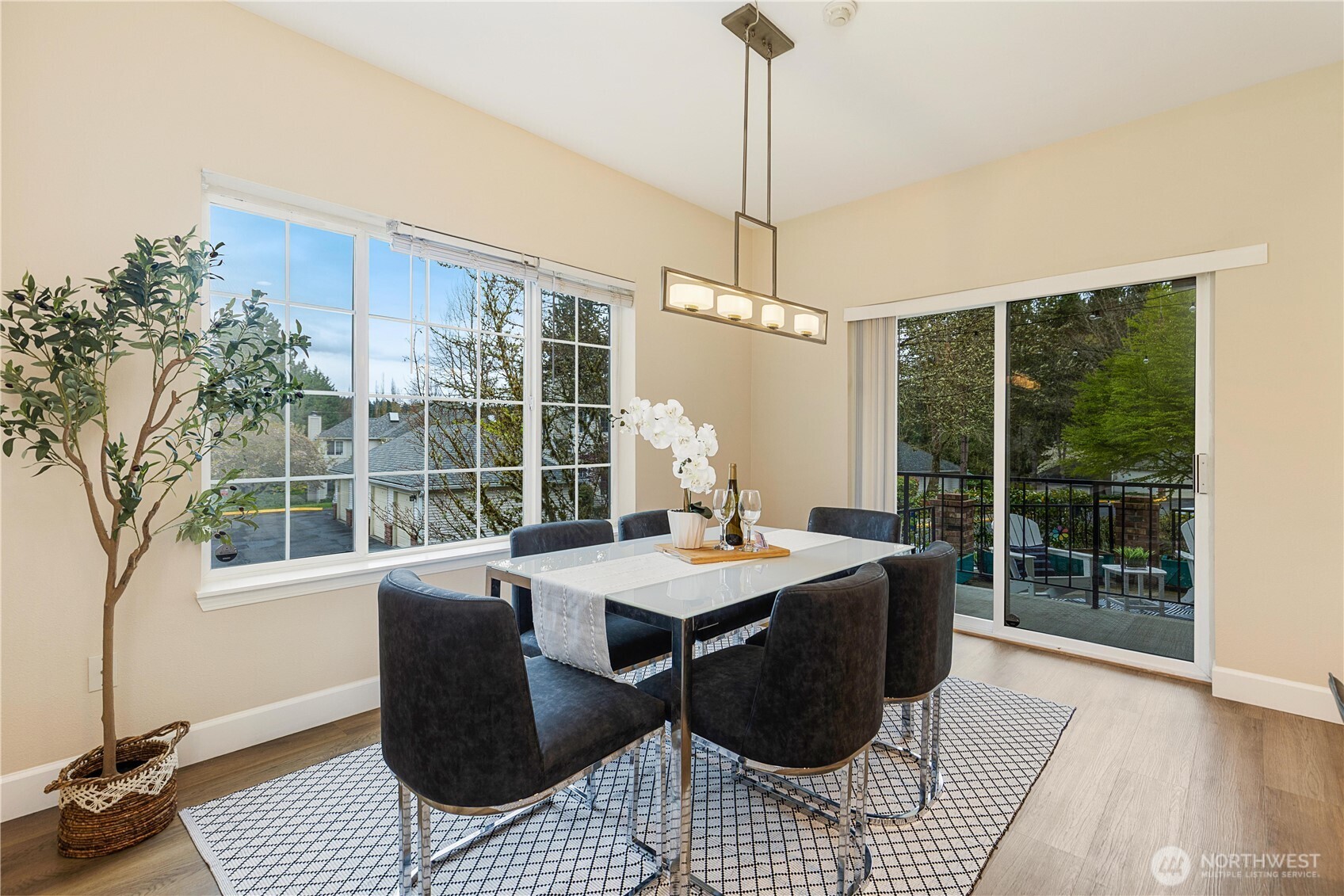 10909 Avondale Road Northeast, Unit P161 Redmond, WA 98052 - Photo 12 of 30