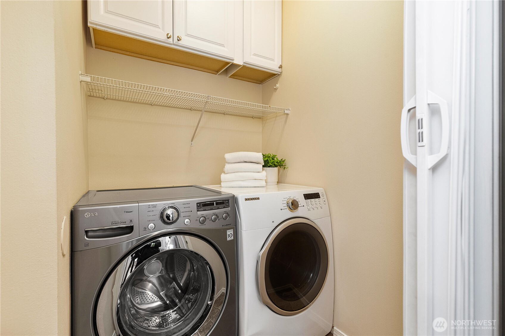 10909 Avondale Road Northeast, Unit P161 Redmond, WA 98052 - Photo 14 of 30