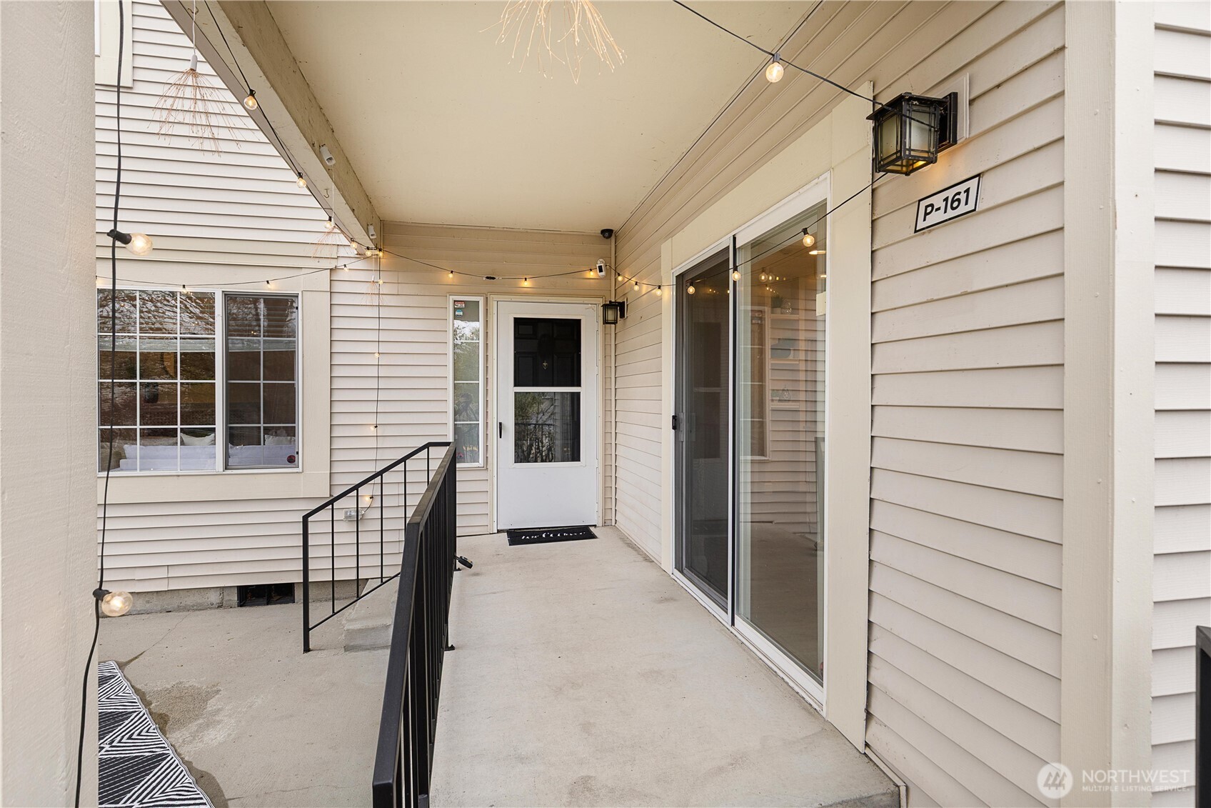 10909 Avondale Road Northeast, Unit P161 Redmond, WA 98052 - Photo 4 of 30