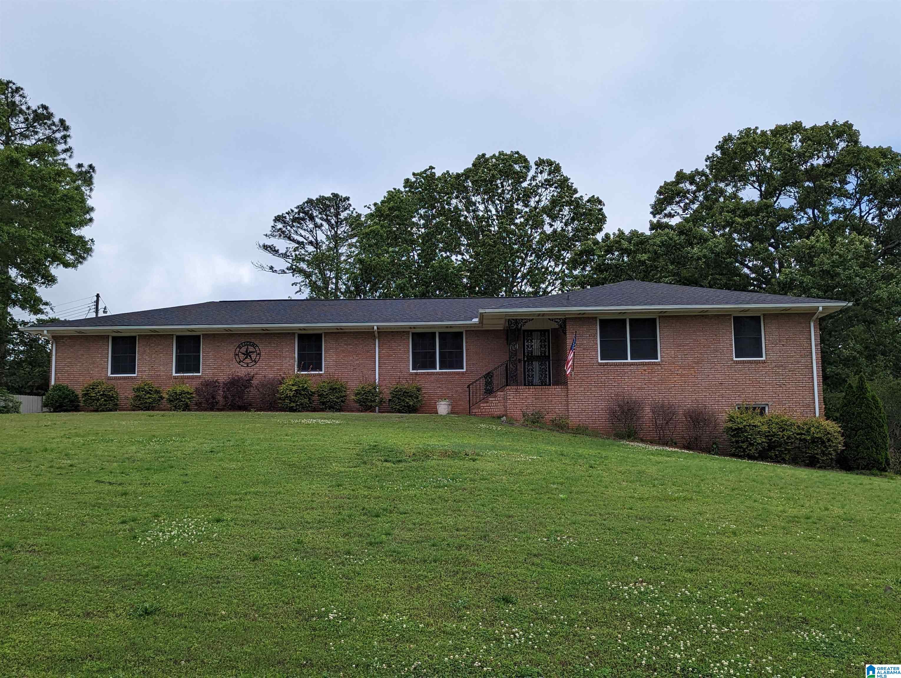500 Hillyer High Road Anniston, AL 36207 - Photo 2 of 56