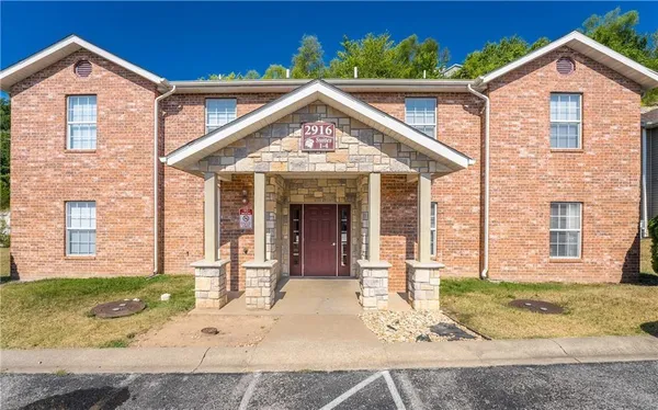 $190,000 | 2916 Vinyards Parkway, Unit 3, Branson, MO 65616