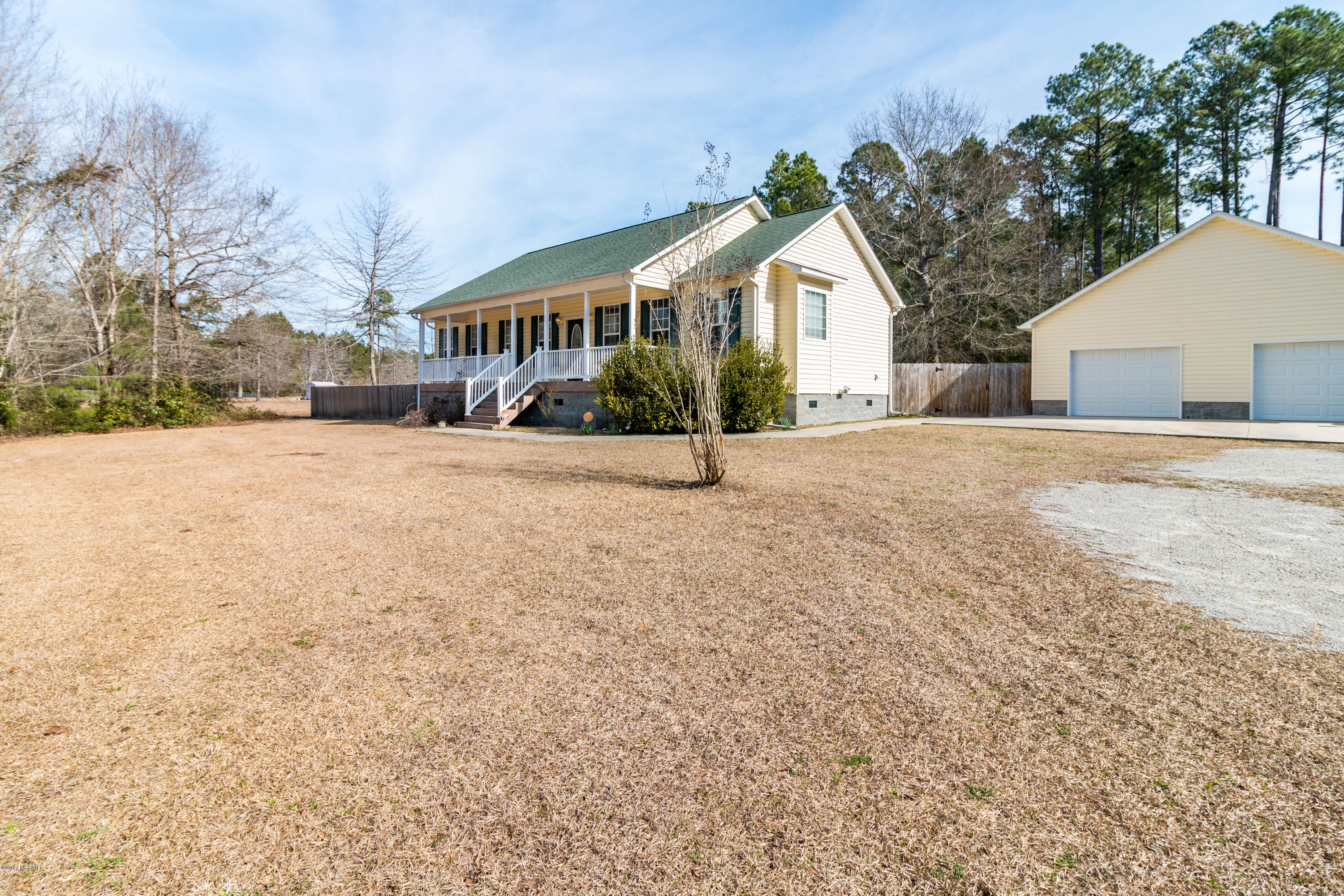 160 Lee Rogers Road Hubert, NC 28539 - Photo 2 of 27 img_3211-7_32499959470_o