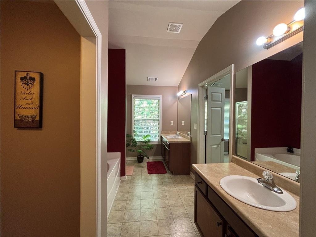 2687 Pointcrest Way Grayson, GA 30017 - Photo 12 of 30