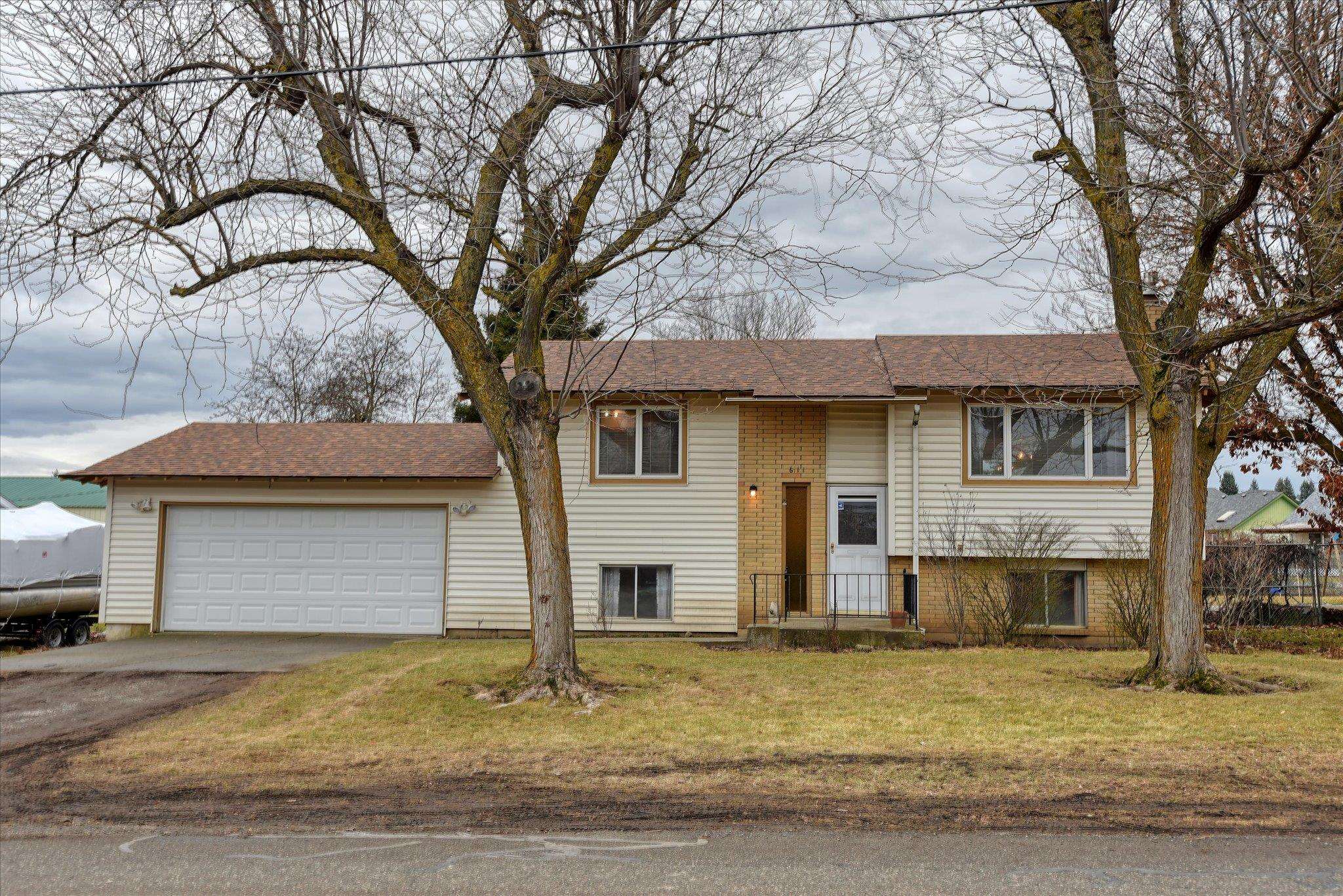 611 South Progress Road Spokane Valley, WA 99037 - Photo 1 of 40