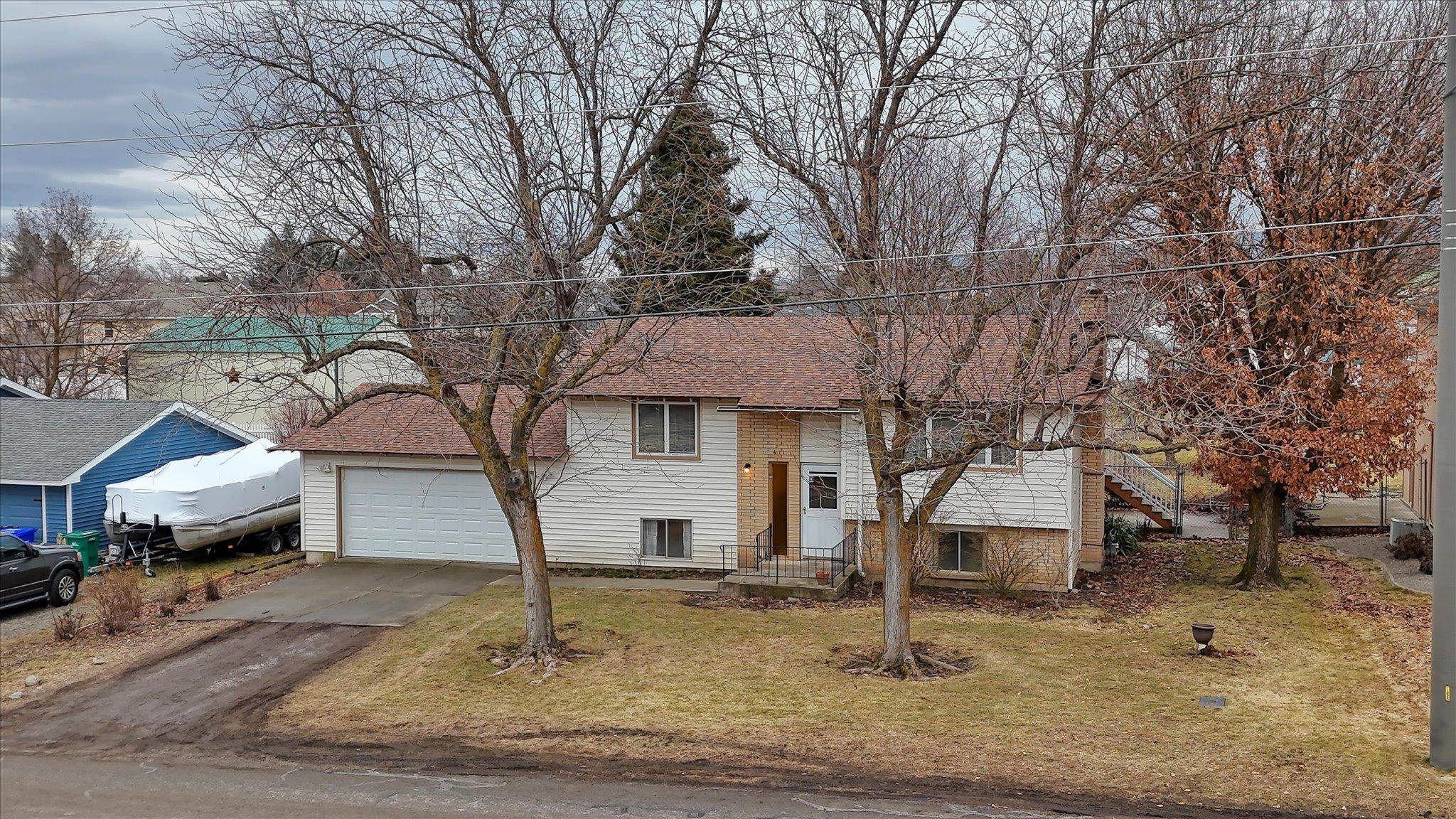 611 South Progress Road Spokane Valley, WA 99037 - Photo 2 of 40