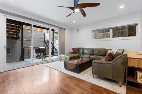 $975,000 | 1515 North Mohawk Street, Unit 1, Chicago, IL 60610