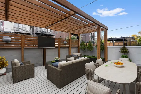 $975,000 | 1515 North Mohawk Street, Unit 1, Chicago, IL 60610