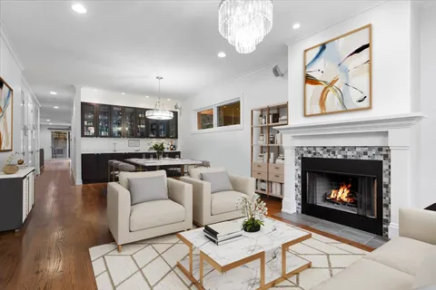 $975,000 | 1515 North Mohawk Street, Unit 1, Chicago, IL 60610