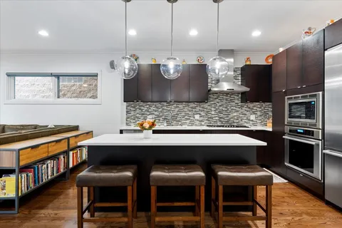 $975,000 | 1515 North Mohawk Street, Unit 1, Chicago, IL 60610