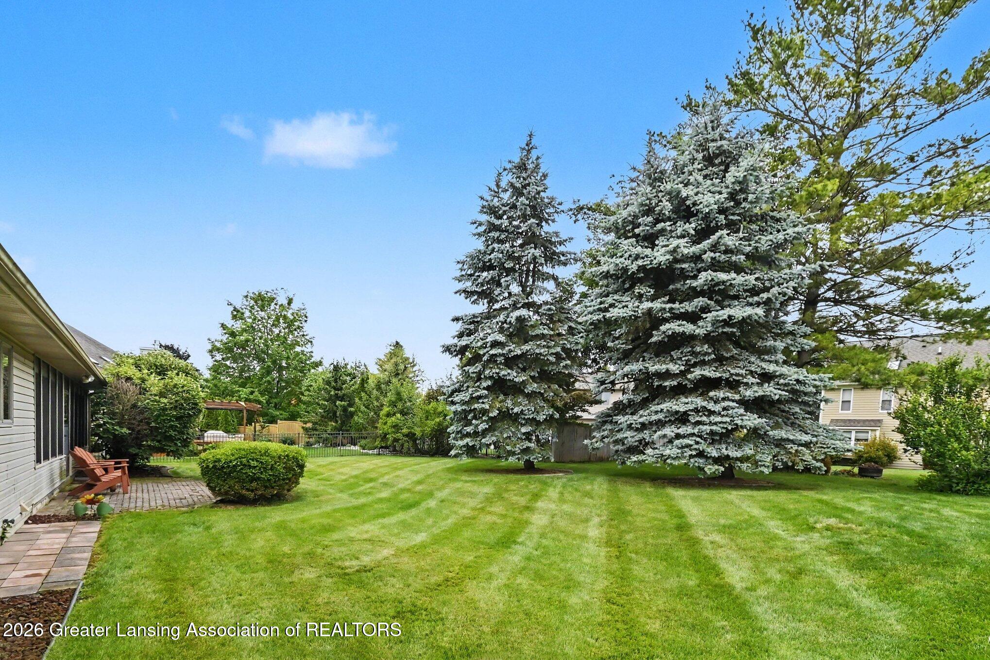 2380 Barnsbury Road East Lansing, MI 48823 - Photo 24 of 30 027_file_9996